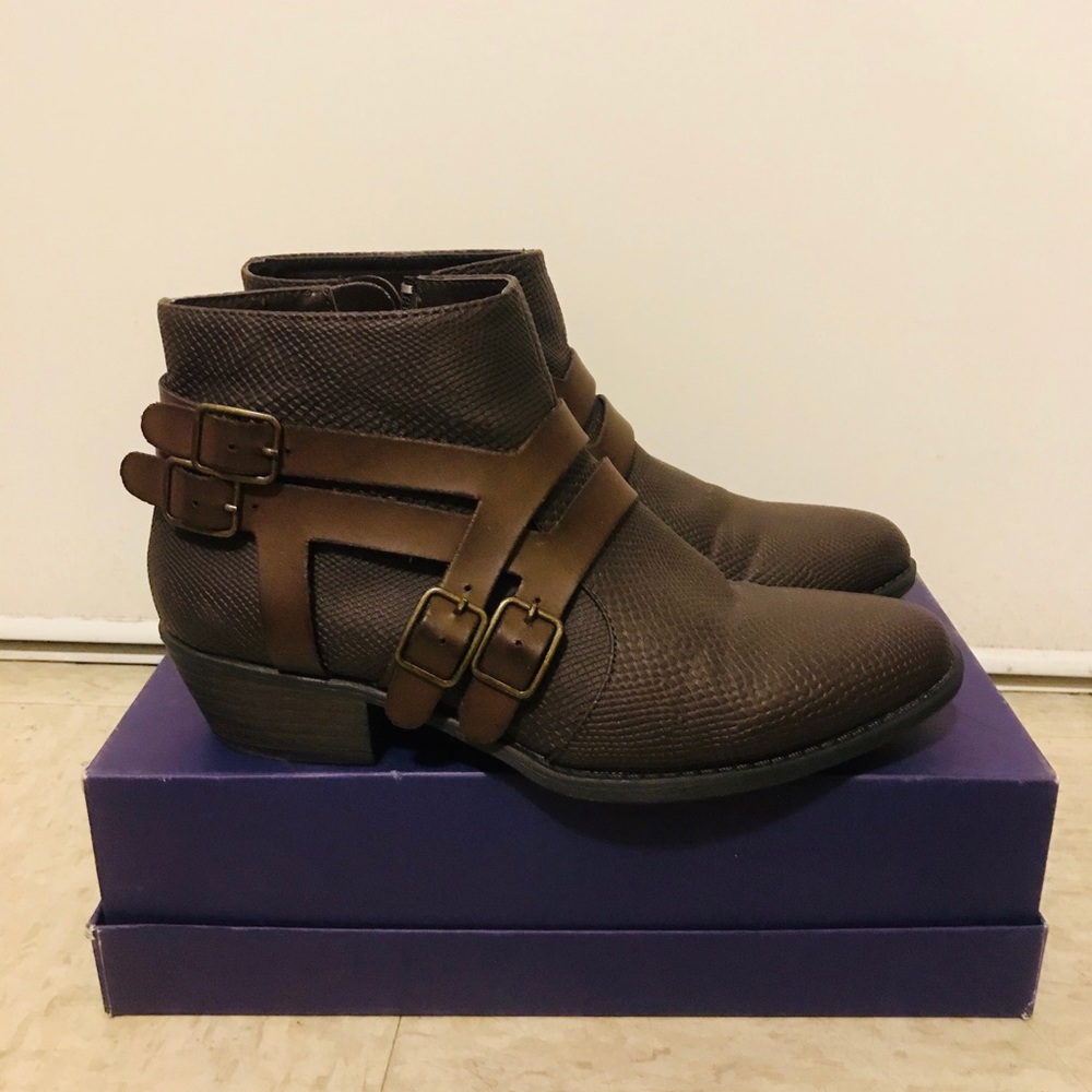 Ankle boots